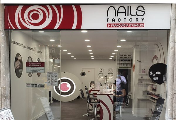 Nails Factory Barcelona Calle Sant Pere Més Baix – Barrio El Born